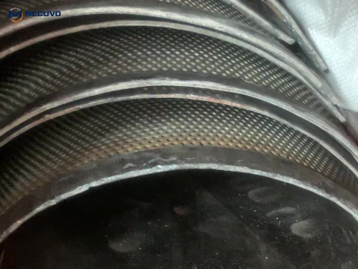 Perforated granulator sorting screens and spare mechanical wear components
