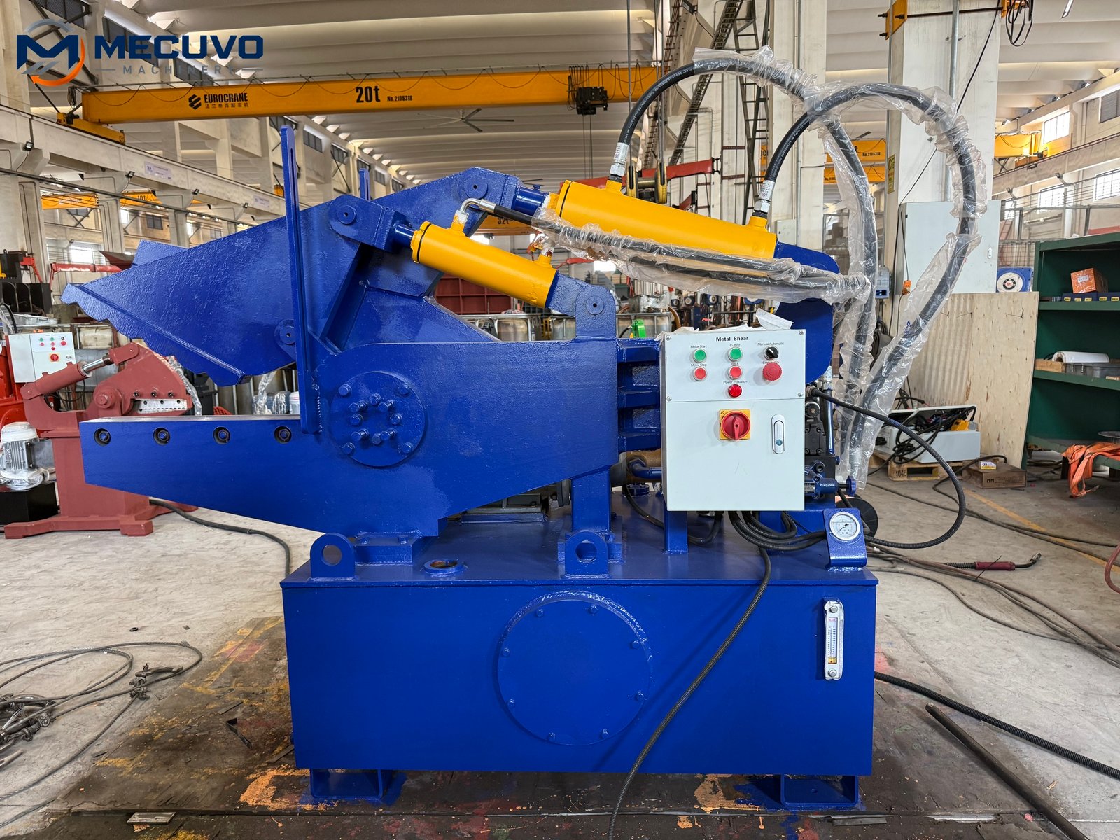 Complete blue hydraulic alligator shear with pump and control equipment Hydraulic alligator shear with pump and control equipment